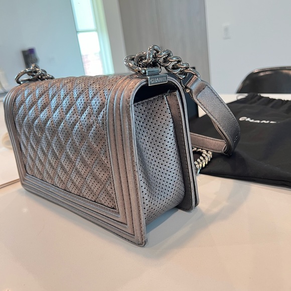 Chanel Boy - Picture 10 of 16